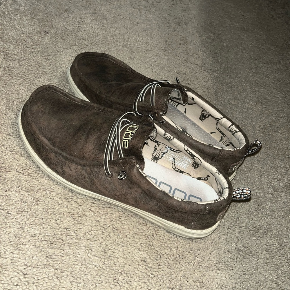 Hey Dude Wally Longhorn